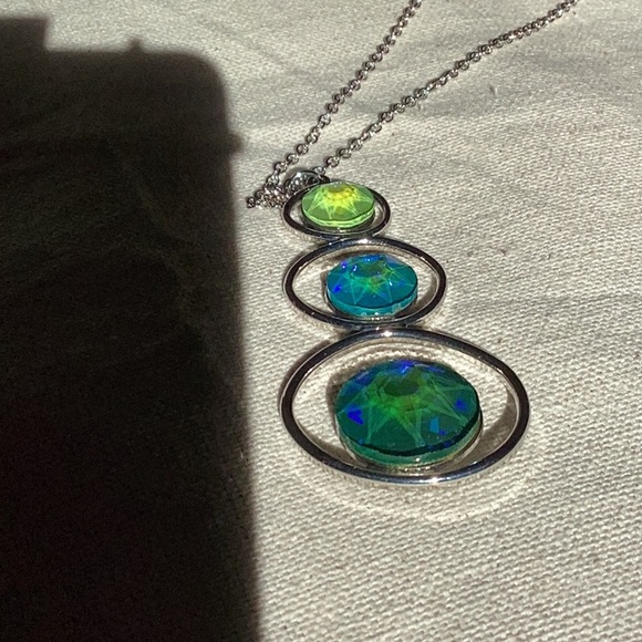 Sabika - Style Necklace - Picture 2 of 10